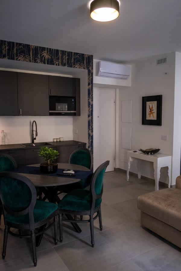 Unica Suites Milano Exterior foto